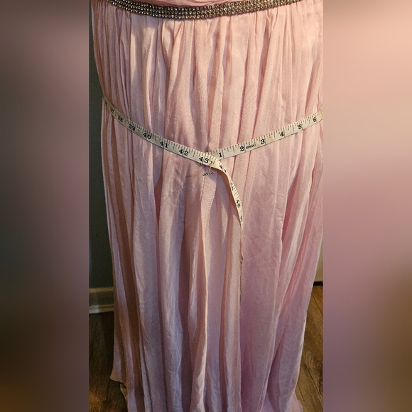 Source Unknown One-Shoulder Lavender Gown - Picture 4 of 9